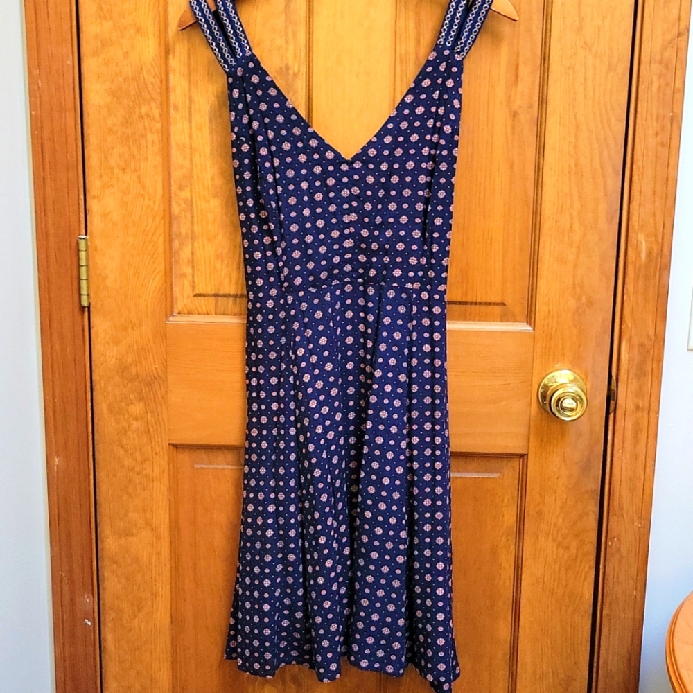 Nikibiki stappy back dress
